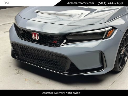 Used 2023 Honda Civic Type R image 13