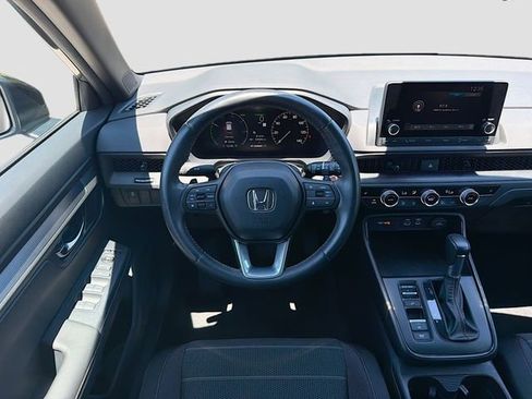 Used 2025 Honda CR-V Sport image 16