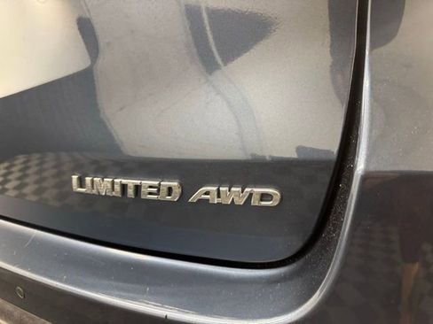 Used 2017 Toyota Highlander Limited AWD/4WD image 42