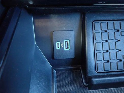 Used 2023 Ford F150 Lightning Lariat image 22