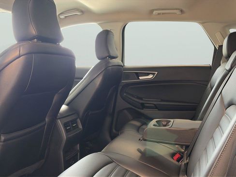Used 2022 Ford Edge SEL AWD/4WD image 17