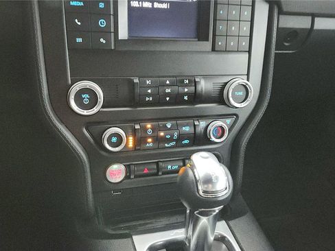 Used 2020 Ford Mustang GT w/ Black Accent Package RWD image 22