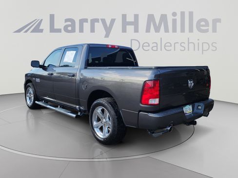 Used 2017 RAM 1500 Express w/ Express Value Package RWD image 3