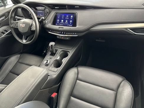 Used 2019 Cadillac XT4 Premium Luxury AWD/4WD image 36