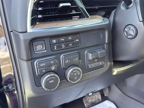 Used 2026 Chevrolet Suburban High Country w/ Sun And Tow Package image 29