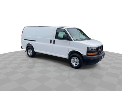 New 2026 GMC Savana 3500 w/ Driver Convenience Package RWD image 2