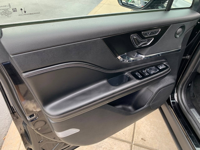 Certified 2023 Lincoln Corsair AWD w/ Equipment Group 102A image 22