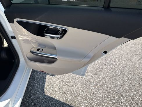 Used 2024 Mercedes-Benz C 300 Sedan image 16