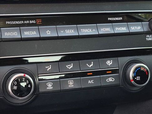 Used 2020 Kia Optima S FWD image 9