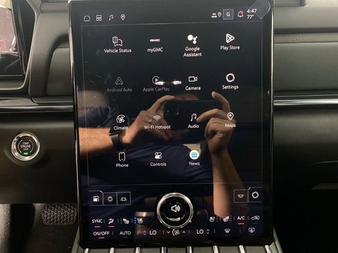 Used 2026 GMC Terrain AT4 w/ Convenience Package III image 16