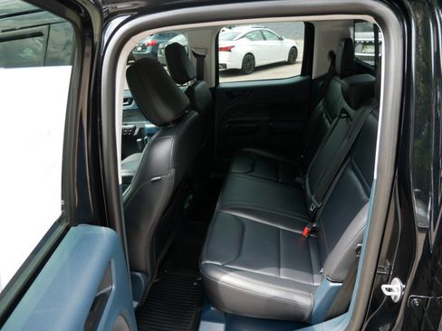 Used 2023 Ford Maverick Lariat w/ Lariat Luxury Package AWD/4WD image 12