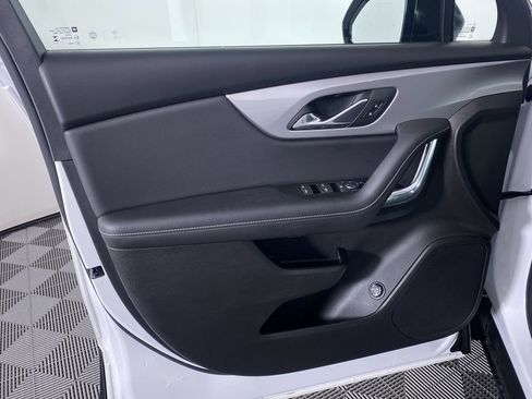 Certified 2024 Chevrolet Blazer LT w/ Convenience Package image 11