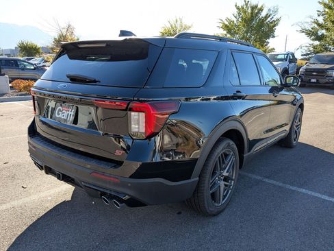 New 2025 Ford Explorer ST image 3