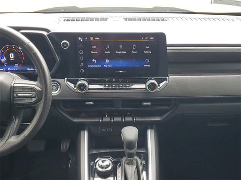 Used 2023 Chevrolet Colorado Trail Boss w/ Technology Package image 16