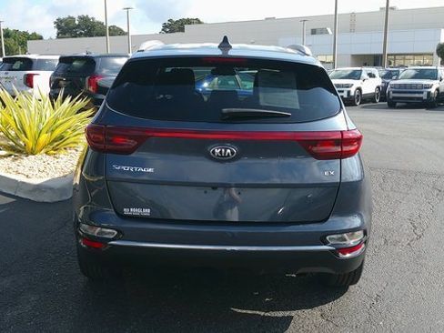 Used 2020 Kia Sportage EX image 22