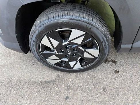 Used 2024 Hyundai Kona SEL AWD/4WD image 43