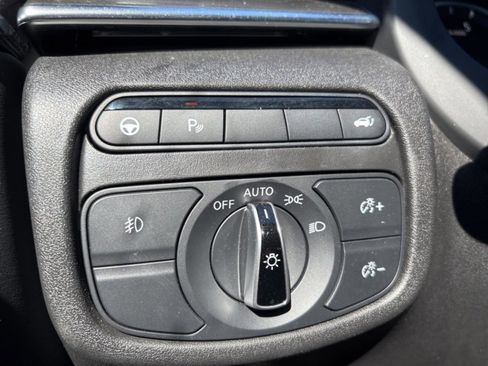 Used 2025 INFINITI QX55 Essential image 27