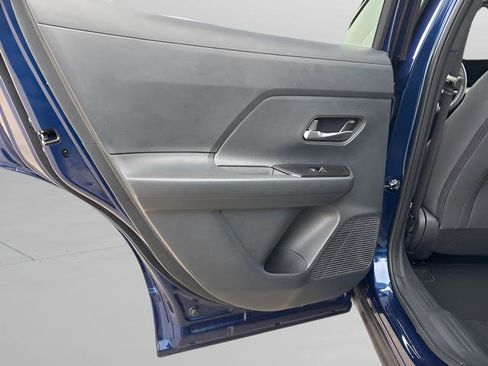 New 2025 Nissan Kicks SV w/ SV Premium Package image 16