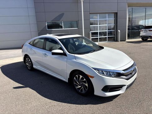 Used 2017 Honda Civic EX image 1