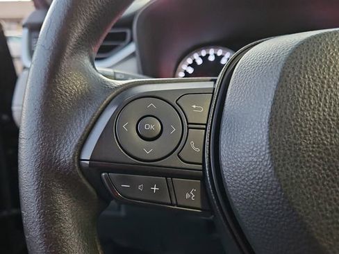 Used 2022 Toyota RAV4 XLE image 24