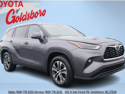Used 2024 Toyota Highlander XLE