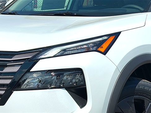 New 2026 Nissan Rogue SV image 4