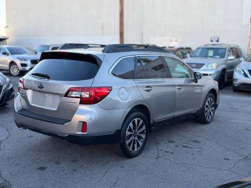 Used 2015 Subaru Outback 2.5i Limited AWD/4WD image 15