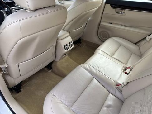 Used 2014 Lexus ES 350 w/ Luxury Package image 14