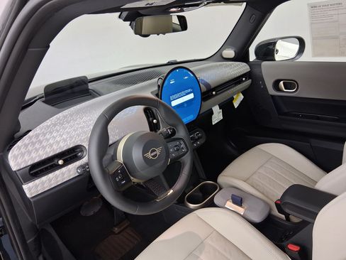 New 2026 MINI Cooper 2-Door Hardtop FWD image 2