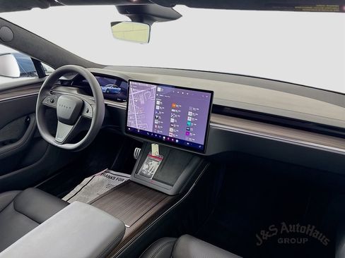Used 2026 Tesla Model S image 31