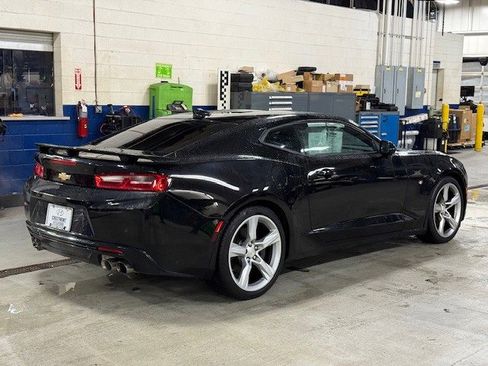 Used 2017 Chevrolet Camaro SS image 6