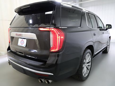 Used 2022 GMC Yukon Denali w/ Advanced Technology Package AWD/4WD image 19