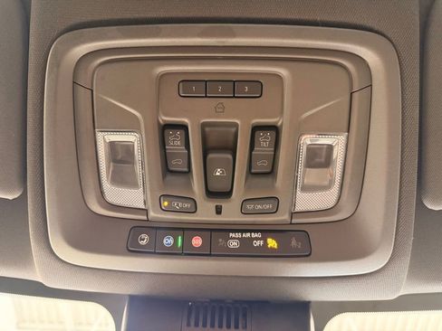 Used 2023 Chevrolet Silverado 1500 LTZ w/ LTZ Convenience Package II AWD/4WD image 55