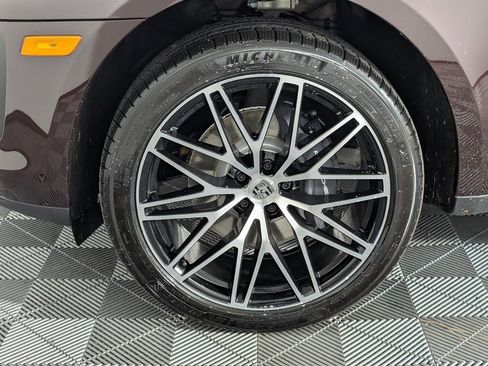 New 2026 Porsche Macan image 11
