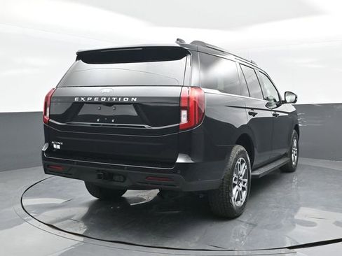 New 2025 Ford Expedition Active image 35