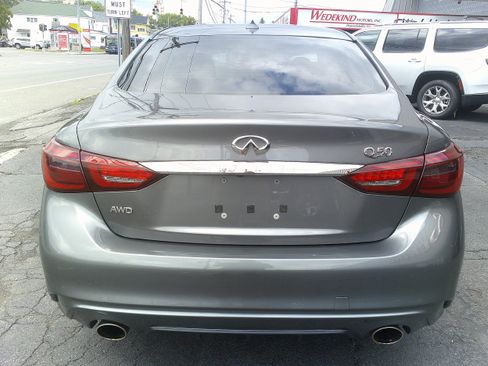 Used 2019 INFINITI Q50 Luxe w/ Essential Package (3.0T Luxe) AWD/4WD image 9