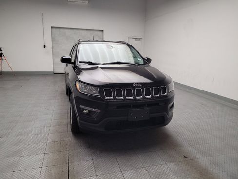 Used 2020 Jeep Compass Latitude AWD/4WD image 14