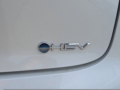 New 2025 Toyota Prius XLE FWD image 28