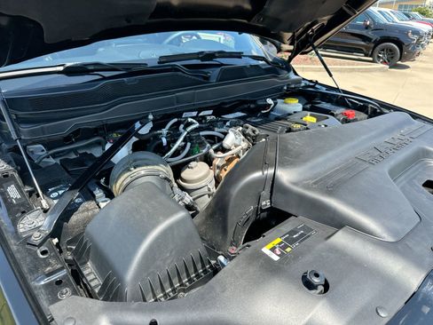 Used 2025 RAM 2500 Laramie AWD/4WD image 27