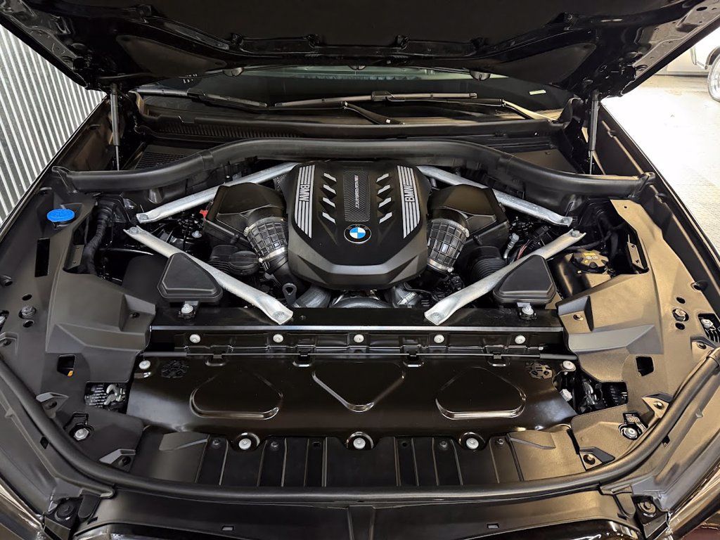 Used 2022 BMW X6 M50i AWD/4WD image 24