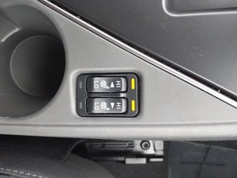 Certified 2024 Subaru Crosstrek 2.0i Premium AWD/4WD image 19
