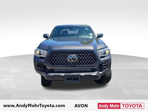 Used 2019 Toyota Tacoma TRD Off-Road AWD/4WD image 3