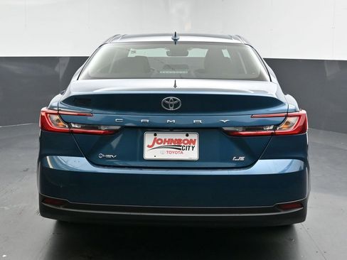 Used 2026 Toyota Camry LE image 8