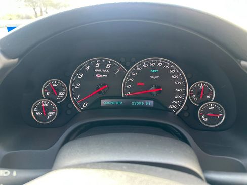 Used 2006 Chevrolet Corvette Z06 w/ Preferred Equipment Group image 36