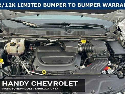 Used 2024 Chrysler Pacifica Touring-L image 61