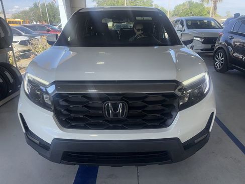 Used 2023 Honda Passport EX-L image 2