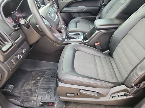 Used 2015 GMC Canyon SLE w/ All-Terrain Package AWD/4WD image 8