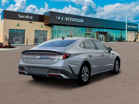 New 2026 Hyundai Sonata Blue FWD image 7