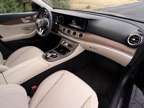 Used 2020 Mercedes-Benz E 350 Sedan image 26