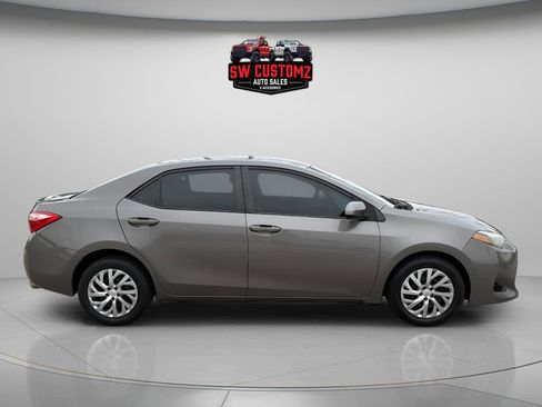 Used 2019 Toyota Corolla LE FWD image 8